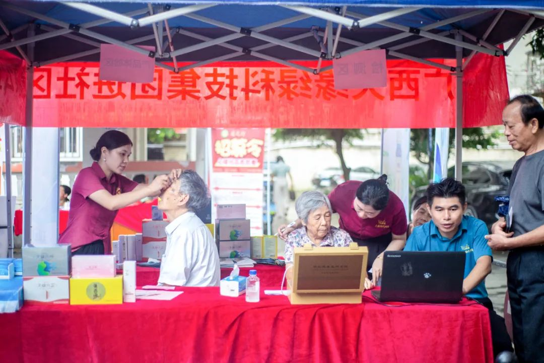 廣西電視臺(tái)鏡頭下的健康守護(hù)：天緣綠健康科普進(jìn)社區(qū)，三伏惠民暖人心